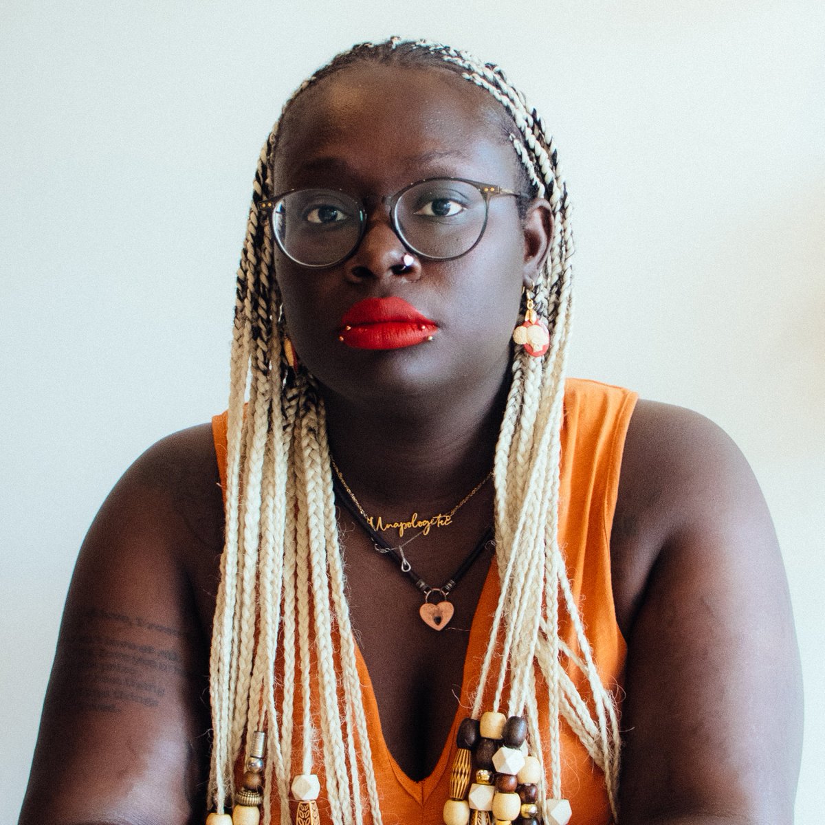Tin House (@tin_house) on Twitter photo "Today’s poem heralds the power of pictures to preserve; they invite questions of how we are the same, and how we have grown."
<a href="/Poet_Major/">Major Jackson</a> features poetry by <a href="/brittanyroger_/">Brittany Rogers (she/her)</a> from her collection Good Dress on <a href="/slowdownshow/">The Slowdown</a> !✨
slowdownshow.org/episode/2025/0… "Today’s poem heralds the power of pictures to preserve; they invite questions of how we are the same, and how we have grown."
<a href="/Poet_Major/">Major Jackson</a> features poetry by <a href="/brittanyroger_/">Brittany Rogers (she/her)</a> from her collection Good Dress on <a href="/slowdownshow/">The Slowdown</a> !✨
slowdownshow.org/episode/2025/0…