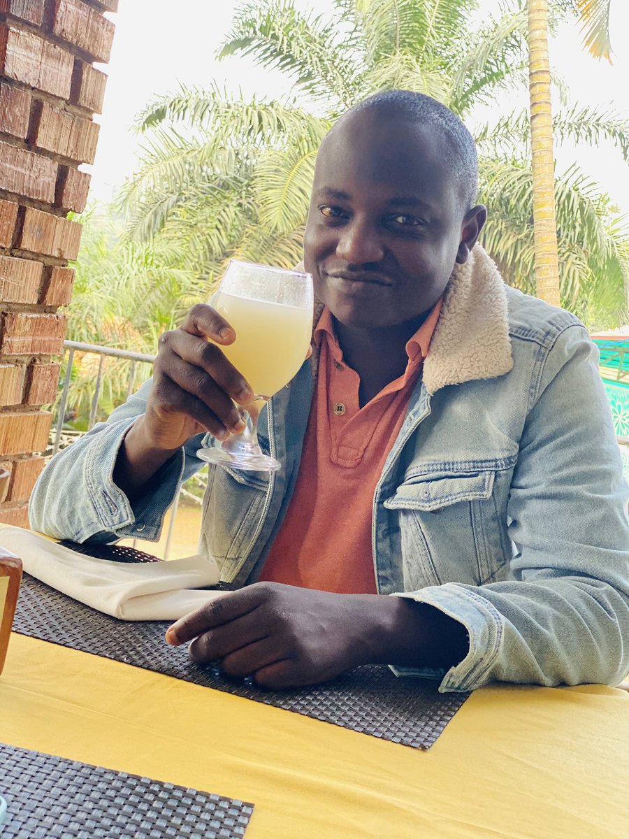 alzaidvictor's tweet photo. Tried some west African food today, Egussi, okra and Palm wine at Plight of Benin. The taste is familiar though…😊 https://t.co/7vhrxt8Sur