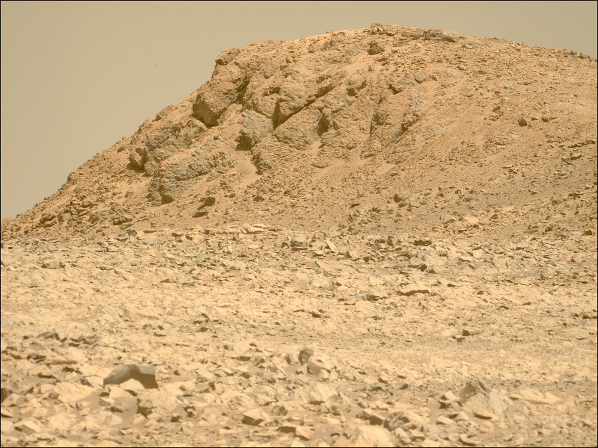2025年1月23日の火星の風景：不思議な形状の山と尖った岩は何を物語る？【今日の宇宙画像】
sorae.info/newslink/sapod…