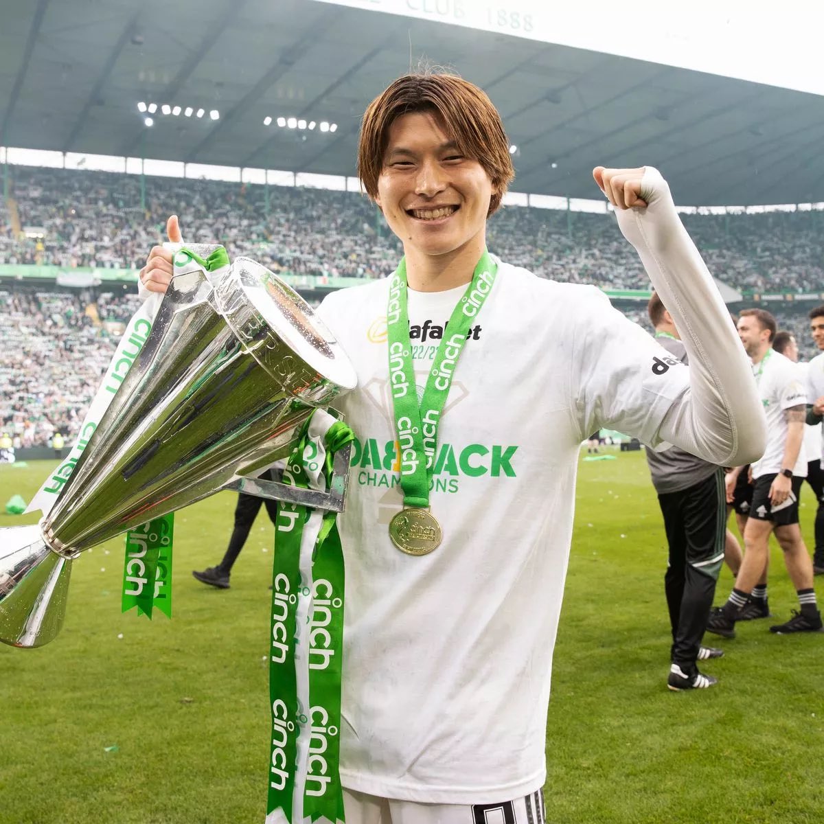Came to us in the worst state we’d been in for a decade, wins all trophies back and leaves us stronger than ever. 

His contribution cannot be understated, when we needed a hero the most he stepped up. A Celtic great who we should be grateful for 💚