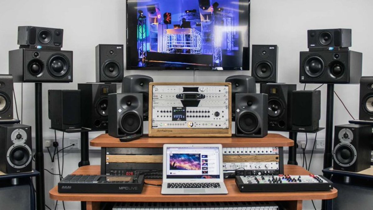 natemixing's tweet photo. 🎚️ Make low end louder without increasing level.

To increase the perceivable amount of low end without actually turning it up, saturate your kick/bass with second and third harmonics. For example, "Analog" mode in Ozone Exciter does exactly that.

That's a psychoacoustic trick and it utilizes how our brain processes harmonics. Give it a try.
 
@natemixing