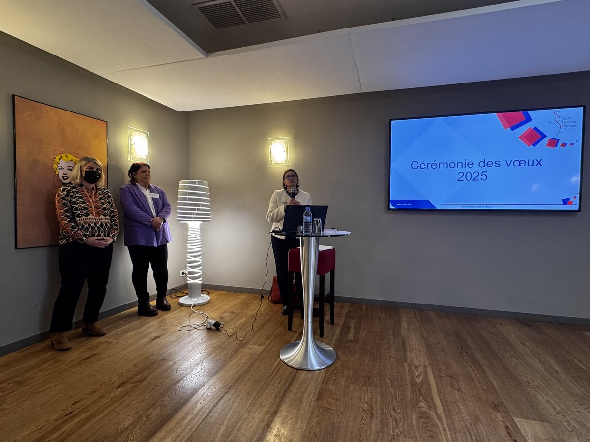 ✨Cérémonie des vœux du <a href="/CROI_centre/">CROI Centre Val-de-Loire</a> avec la Présidente et <a href="/OrdreInfirmiers/">Ordre National des Infirmiers</a> et de la députée <a href="/stephanie_rist/">Stéphanie RIST</a>.

🤝 Collaboration,
🩺 reconnaissance de nos compétences,
✊ lutte contre les violences
🚀 innovations pour l’accès aux soins.

Ensemble, construisons la santé de demain !