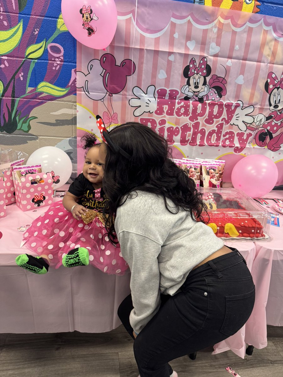 keepingupwitniy's tweet image. Everything was so perfect for my baby 1st birthday 🩷