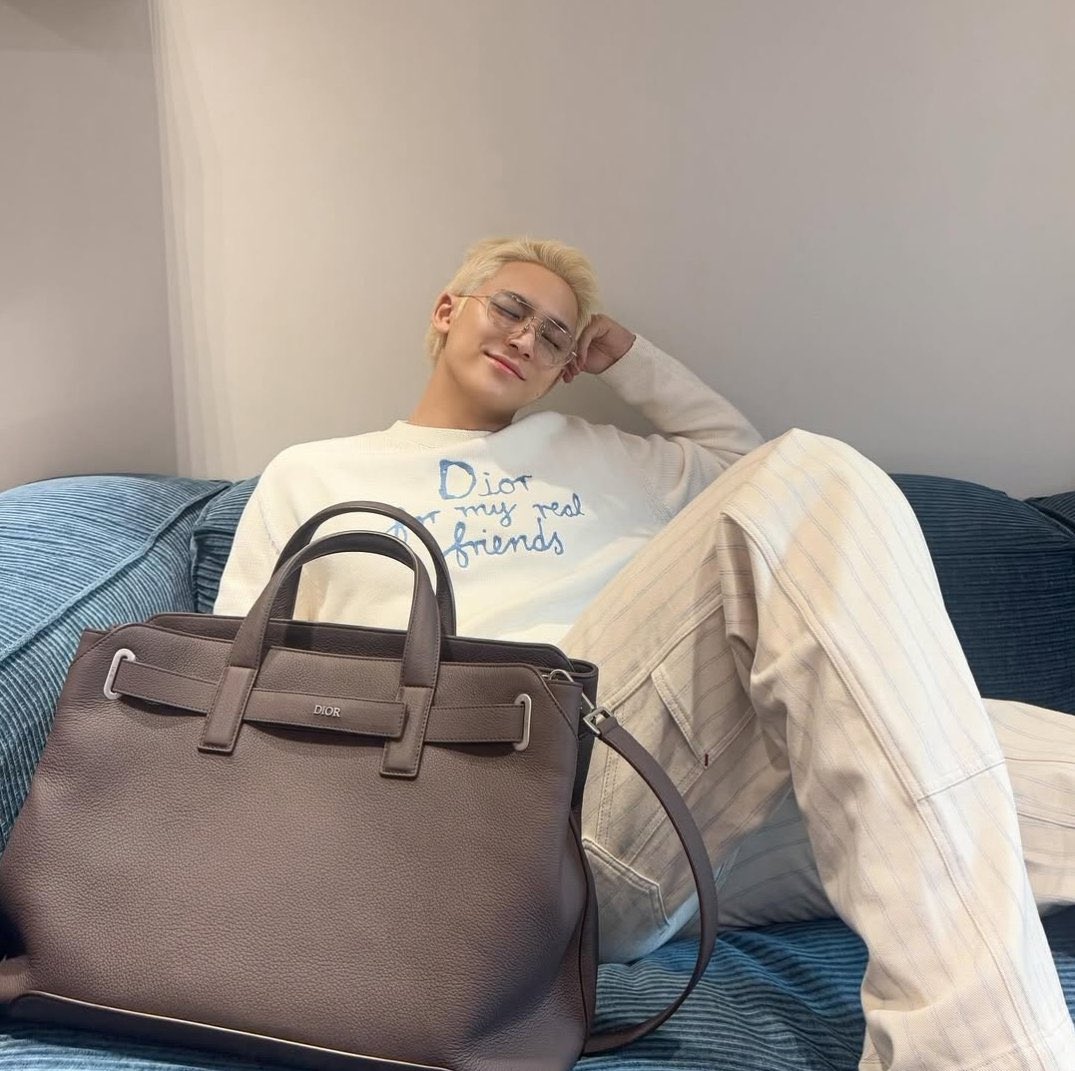 dud25418's tweet photo. 민규 탈색 몇년만인가아ㅏ 

오랜만이다ㅠㅠㅠ https://t.co/9IJQpOpkoV