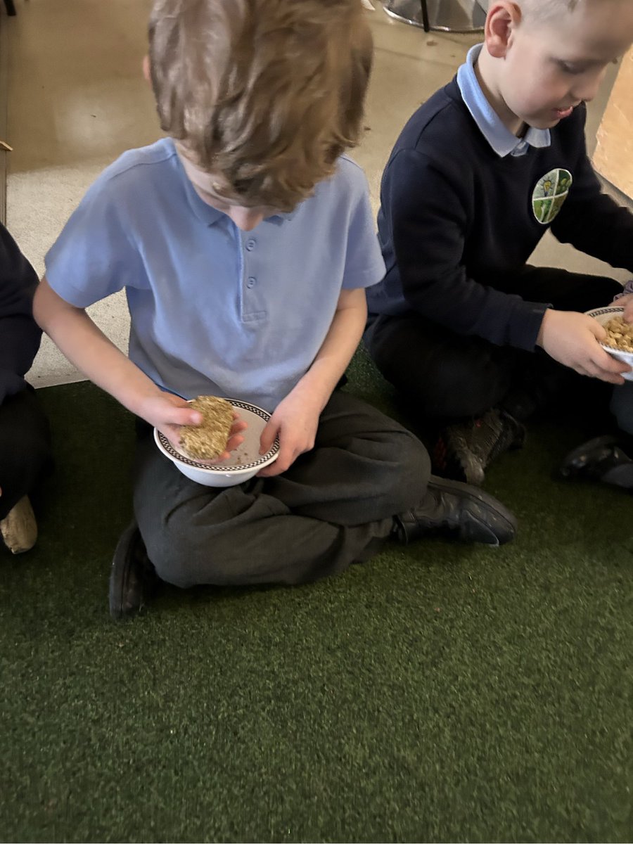 GCPSReception's tweet image. In thinking Thursday we became Material Engineers to find out which cereal will be the LEAST soggy when the Three Bears get back from their walk! @GreenfieldsCPS
