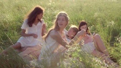 PISCESPRADA's tweet image. girl core