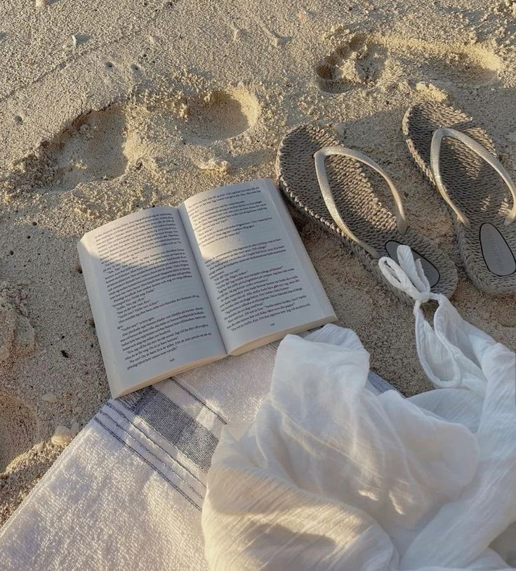 xp0lrroidz's tweet photo. hello everyone, i am finding some interactive and active moots especially those au writers and readers!!🌊🤍🧿🐚🥥

𐙚 legal age 

𐙚 they/ them

𐙚 mbti//intp

𐙚 fav animes: haikyu, jjk, bluelock, aot, bnha (mha)

#autwt #animetwt #anitwt #booktwt #auwriter #filoau #haikyuutwt https://t.co/3UHT2909ss