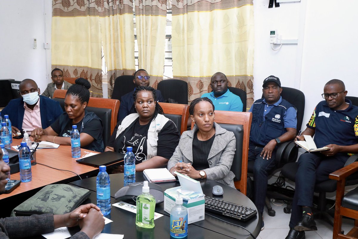 Mganga Mkuu wa Serikali Dkt. Grace Magembe Januari 23, 2025 akiwa katika Kituo cha Operesheni ya Matukio ya Dharura ya Afya ya Jamii (EOC) Mkoani Kagera ameongoza kikao cha Wataalam pamoja na Wadau wa Sekta ya Afya chenye lengo la kujadili hatua zilizofikiwa kwenye mapambano