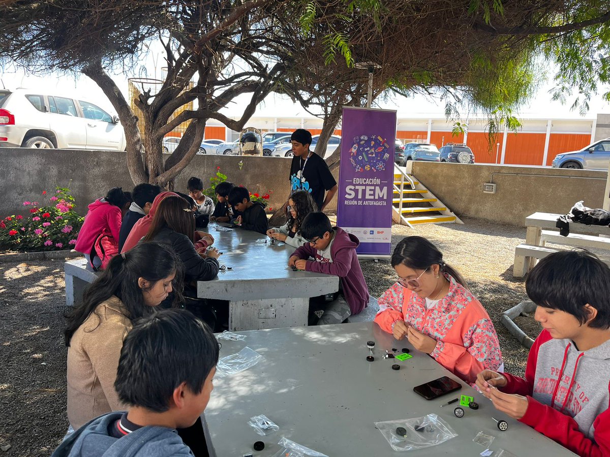 LabEduca's tweet image. Compartimos el nuevo sitio de la Red STEM Latinoamérica, impulsada por @SiemensStiftung. Desde la @UCNorte impulsamos el Territorio STEM Chile Norte, en colaboración con la inicativa ED.STEM que ejecutamos junto con @Proyecto_Liqcau y @DeLTAUCN 

Web:
educacion.stem.siemens-stiftung.org