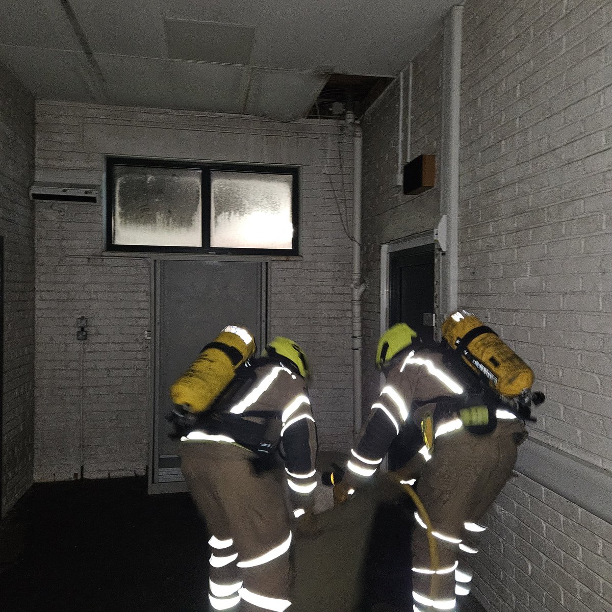 Crew attended Lanark to carry out BA training prior to red phase assessments for 2 of our Development Firefighters.

 If you are interested in becoming an On Call Firefighter message this page or our Facebook page or pop into the station any Tuesday night between 1900-2200 🚒👨‍🚒👩‍🚒