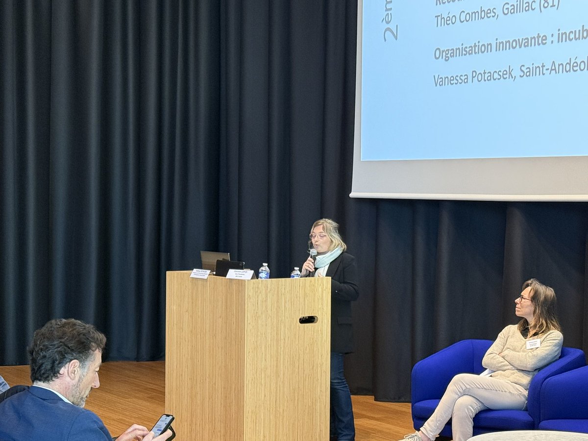 Territoire désertifié : on invente des rustines, des expédients… mais ce n’est pas attractif pour des installations pérennes. 
Sauf si les MG du coin (69) montent un incubateur de santé solidaire et là des jeunes arrivent et s’installent ! 
La MG a des idées !
#mgfrancecolloque