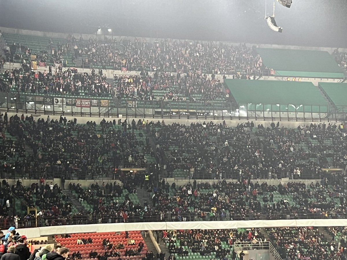 SegundaSpanish's tweet image. Three years ago, @GironaFC fans travelled to @CDMirandes’ Anduva stadium which holds 5,759 people.

Last night, Girona fans travelled to @acmilan’s San Siro stadium which can hold over 80,000 people!

What a journey from @LaLiga2 to the @ChampionsLeague!

📸 @gago_mario