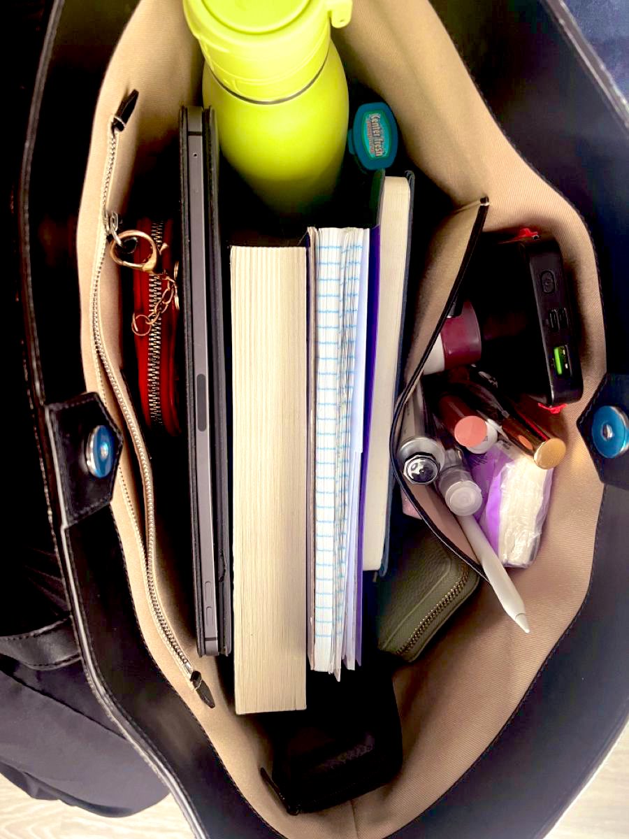bilmezdik's tweet photo. her seyi yaninda getirme isini azaltamayinca yeni nesil Seyit onbasi kizlar https://t.co/X9m5Eh33wQ