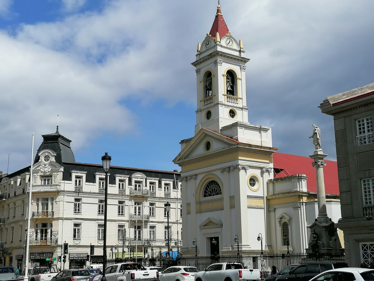 skymanuelima's tweet photo. #Punta_Arenas é uma cidade próxima da extremidade da região mais a sul do #Chile, a #Patagónia. Localizada no #Estreito_de_Magalhães, que liga os oceanos Atlântico e Pacífico, é muitas vezes utilizada como base para excursões na região selvagem à volta e para a Antártida. https://t.co/tsZtCwaPpB