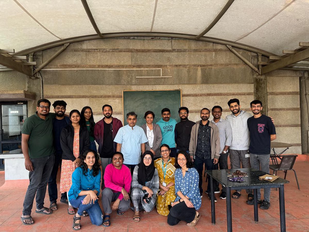 PKVLab_InStem's tweet photo. Glimpses of Christmas, New Year & Lab Anniversary celebrations! #LabLife #ScienceandSmiles #LabAnniversary https://t.co/rAfue7FMKD