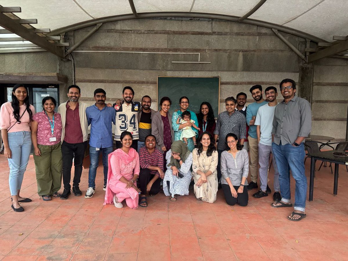 PKVLab_InStem's tweet photo. Glimpses of Christmas, New Year & Lab Anniversary celebrations! #LabLife #ScienceandSmiles #LabAnniversary https://t.co/rAfue7FMKD