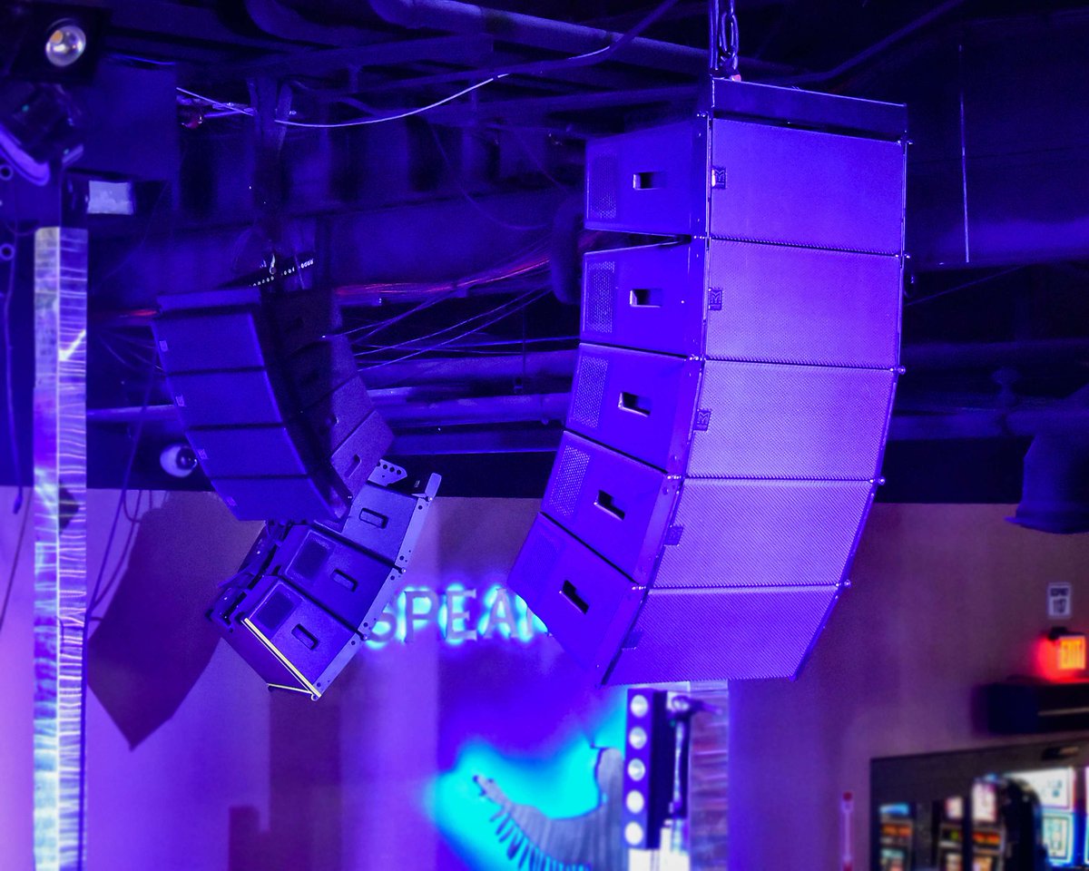 WPC’s scalable resolution provides greatly improved coverage, consistency and control compared to a standard line array.

Discover more: martin-audio.com/products/louds…