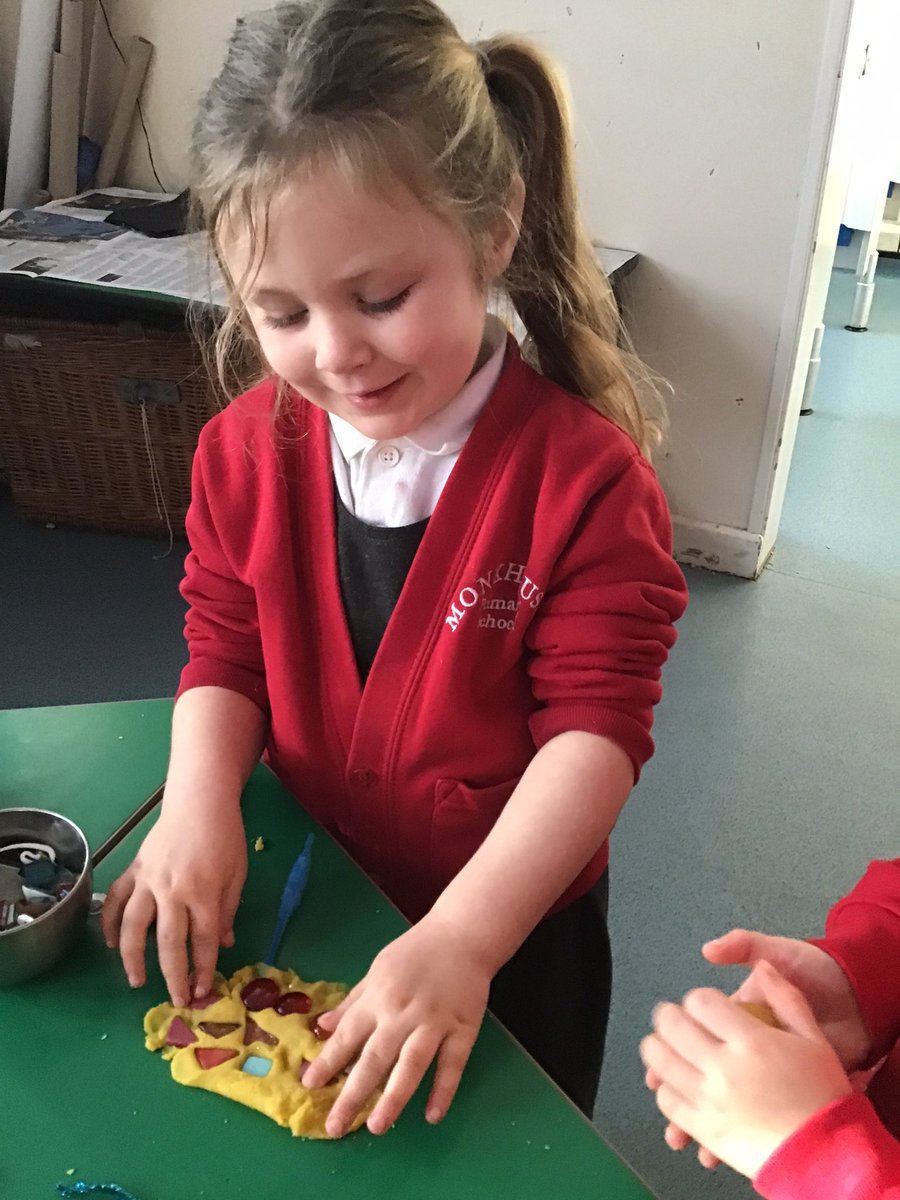 Monkhouse (@monkhouse1) on Twitter photo Nursery are combining two of their favourite things, #storydough and <a href="/MichaelRosenYes/">Michael Rosen ๐๐๐๐ NICE ็ท็ท</a> 's #LittleRabbitFooFoo.
We are making yellow goonies, which are quite different from green goonies. #FMS #EYFS #imagination #MHPSnursery Nursery are combining two of their favourite things, #storydough and <a href="/MichaelRosenYes/">Michael Rosen ๐๐๐๐ NICE ็ท็ท</a> 's #LittleRabbitFooFoo.
We are making yellow goonies, which are quite different from green goonies. #FMS #EYFS #imagination #MHPSnursery