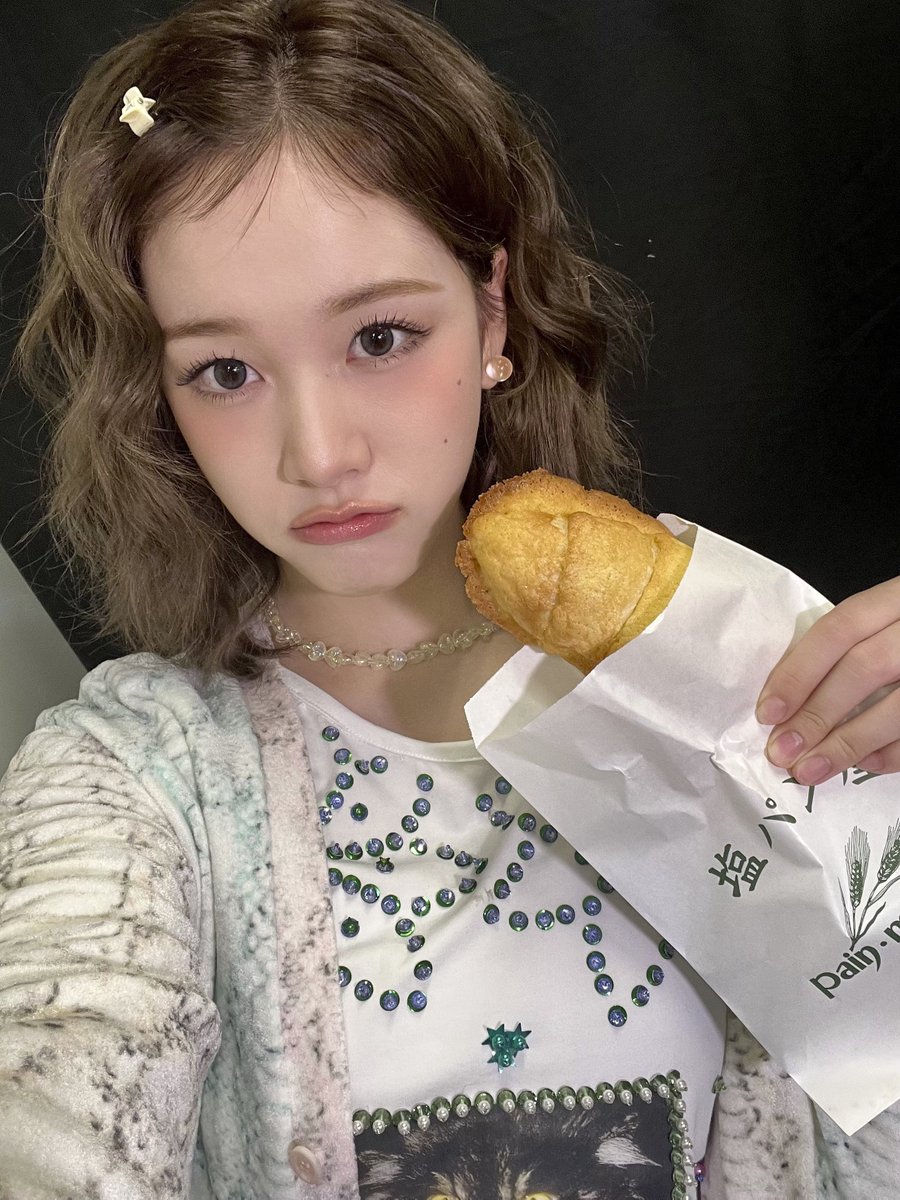 STAYC_talk's tweet photo. 나 오늘은 푸들이얌 뽀글뽀글🐩✨

#STAYC #스테이씨 #J #재이 https://t.co/keJYMlX7oI