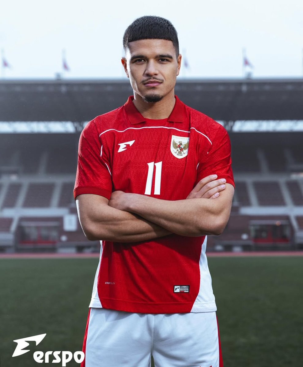 idextratime's tweet photo. Detail jersey kandang baru timnas Indonesia. 🇮🇩😱

Beehhh kasus men.. 👏🏼👏🏼👏🏼🤯 https://t.co/Htm0uwASfE
