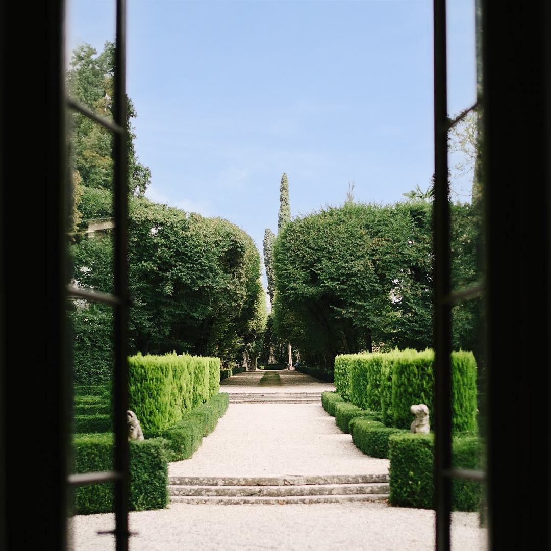 Agostino Rizzardi head of te Guerrieri Rizzardi and Giardino di Pojega, has been included in the prestigious list of Veronesi protagonists of 2025. 
Read the full article👉 guerrieri-rizzardi.it/en/agostino-ri…