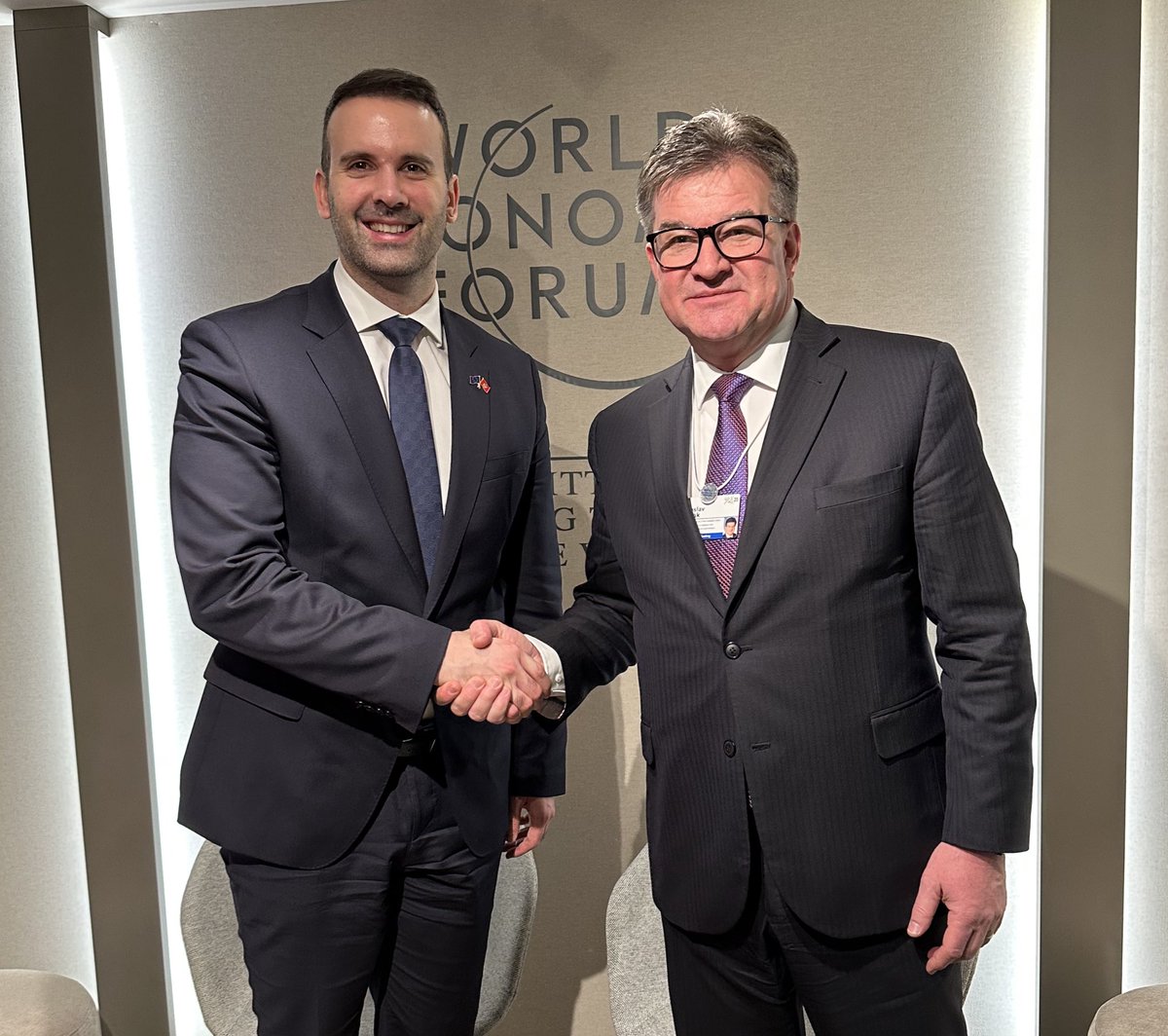 Miroslav Lajčák (@miroslavlajcak) on Twitter photo This morning in Davos, I had a detailed discussion with 🇲🇪 Prime Minister <a href="/MickeySpajic/">Milojko Spajić</a> on the latest developments and the situation in Montenegro. We agree that Montenegro should stay fully focused on 🇪🇺 integration. This morning in Davos, I had a detailed discussion with 🇲🇪 Prime Minister <a href="/MickeySpajic/">Milojko Spajić</a> on the latest developments and the situation in Montenegro. We agree that Montenegro should stay fully focused on 🇪🇺 integration.