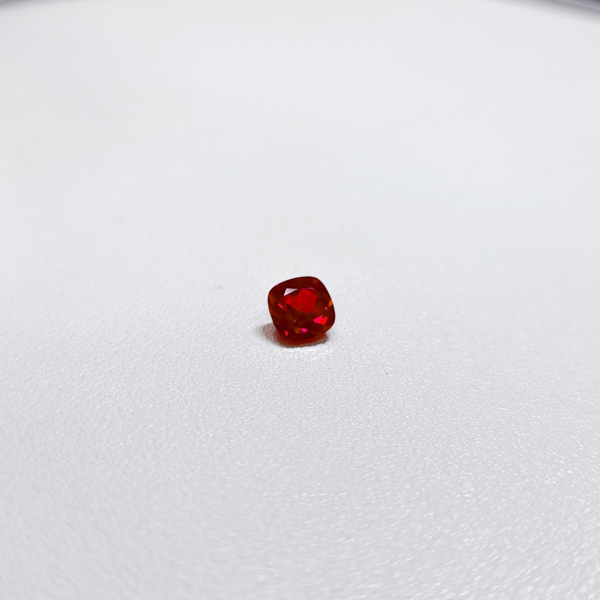 TeamBabyJEWELRY's tweet photo. #RT #RT이벤트
✨보석 이벤트 오픈✨
<랩 루비 미들톤 쿠션컷 6x6mm>

너무나도 예쁜 미들톤을 가진 랩루비예요
리트윗+팔로우 해주신 분들 중 추첨을 통해서 한분께 보내드려요🩷

당발 2월4일✨ https://t.co/OhDfmxY3qU
