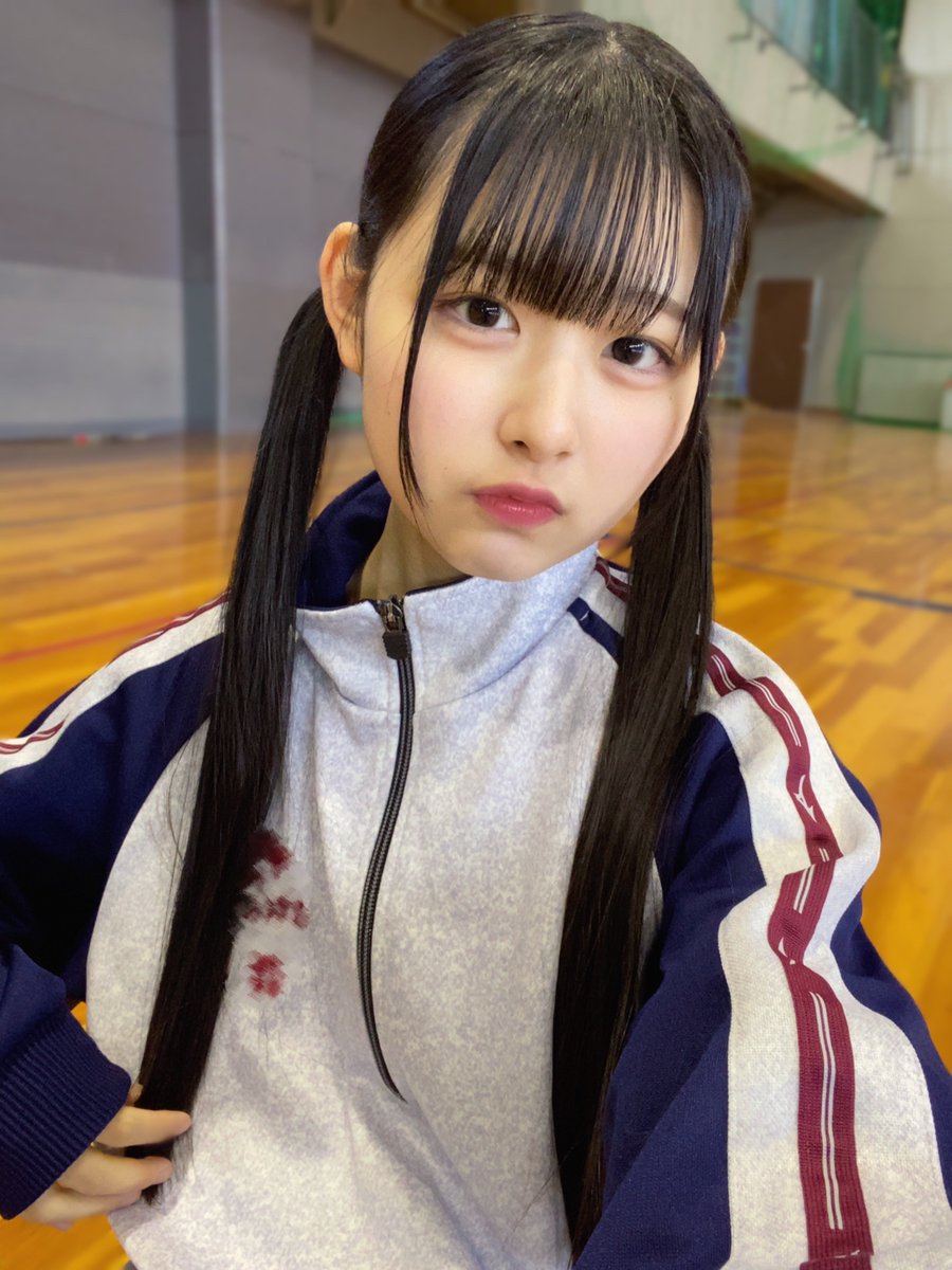 3月にデビュー予定の高校3年生18歳♡