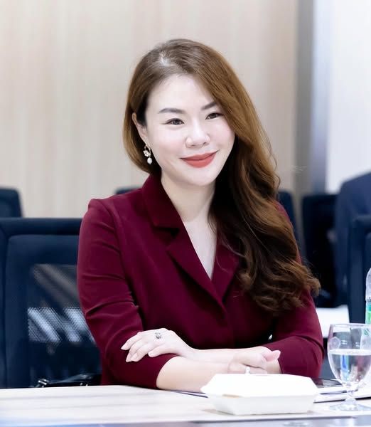 #ใกล้สอบแล้วอ่านหนังสือกัน #นักกฏหมาย #ทนายสวย #ทนาย #ด็อกเตอร์ #อาจารย์ใหญ่ #ครูสาว #ข้าราชการครู #โสดมากจีบได้