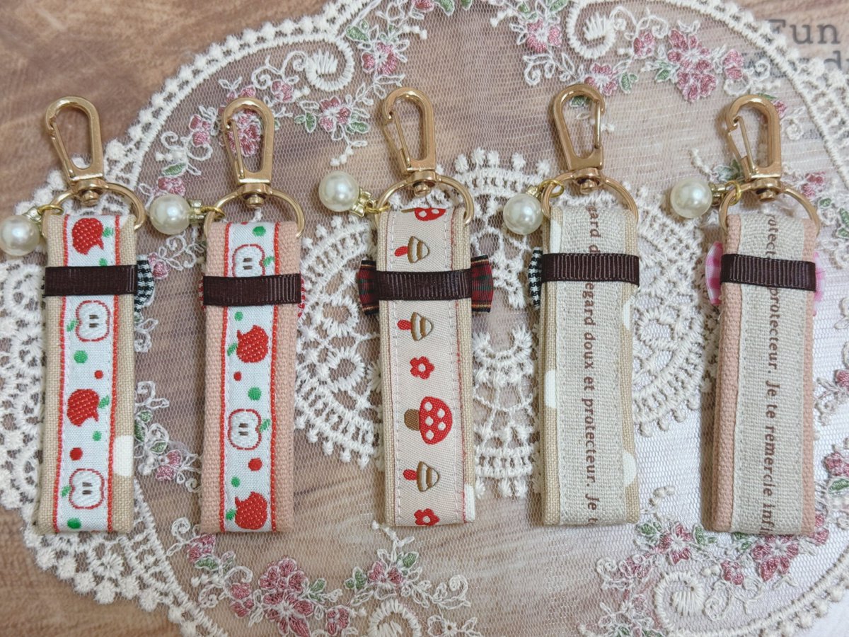 よっか tweet media