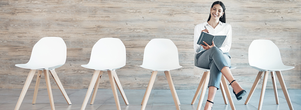 #alternance
A la recherche d'un contrat en alternance ? 🎓
Découvrez les conseils de 8 recruteurs pour réussir vos #candidatures et vous démarquer des autres candidats 👉bit.ly/3Ehi3yl