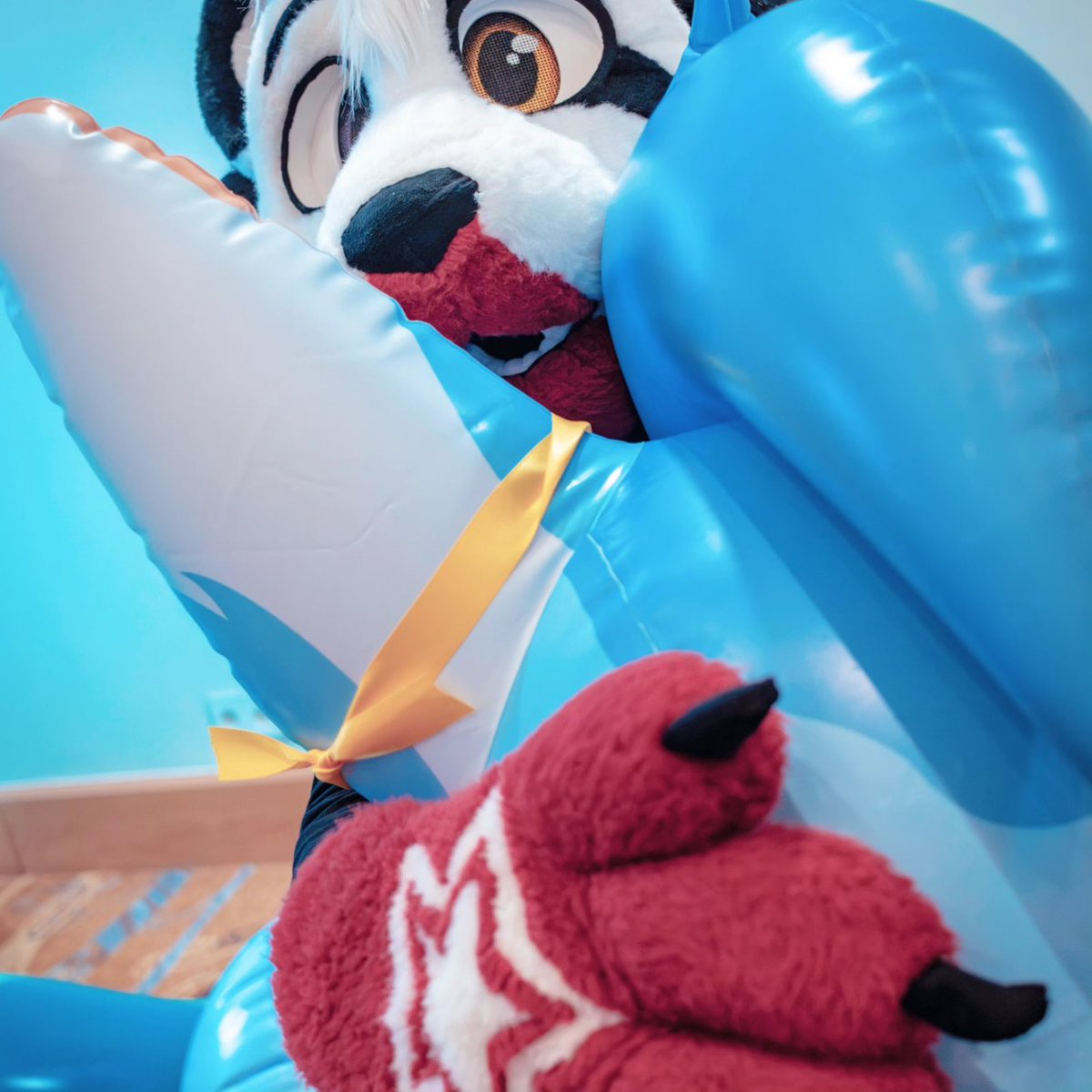 Tani_Soe's tweet photo. Had fun with the squeakies at #FBL #FBL12 ^\\\\^
Pics by @BrekWoof ^^ thanks for organising the panel ^\\\^ https://t.co/K8GkH2HkMg