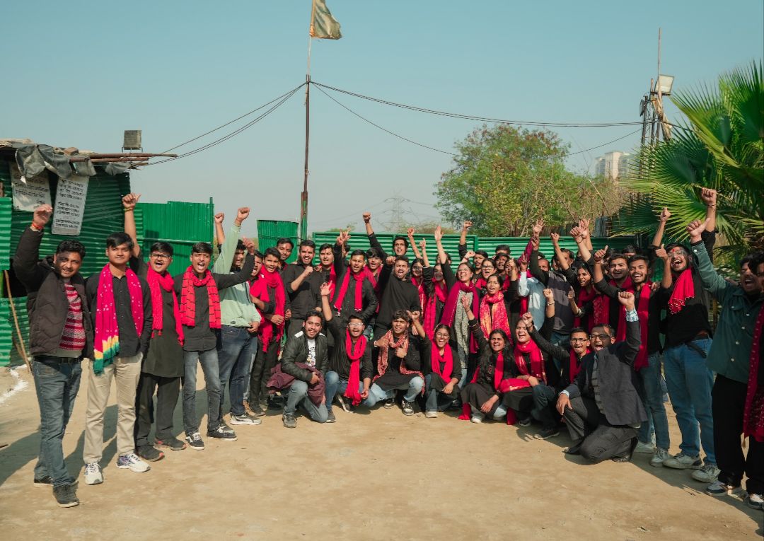 gla_noidaa's tweet photo. Students of GLA University Greater Noida presented नुक्कड़ नाटक -‘जानिए अपने अधिकार’spreading awareness about rights and empowering voices for a better tomorrow. जागरूकता ही बदलाव की शुरुआत है। Let’s stand together for justice and equality!#नुक्कड़नाटक #जागरूकताहीशक्ति #HaqKiAwaz https://t.co/uLO0UZeYJa