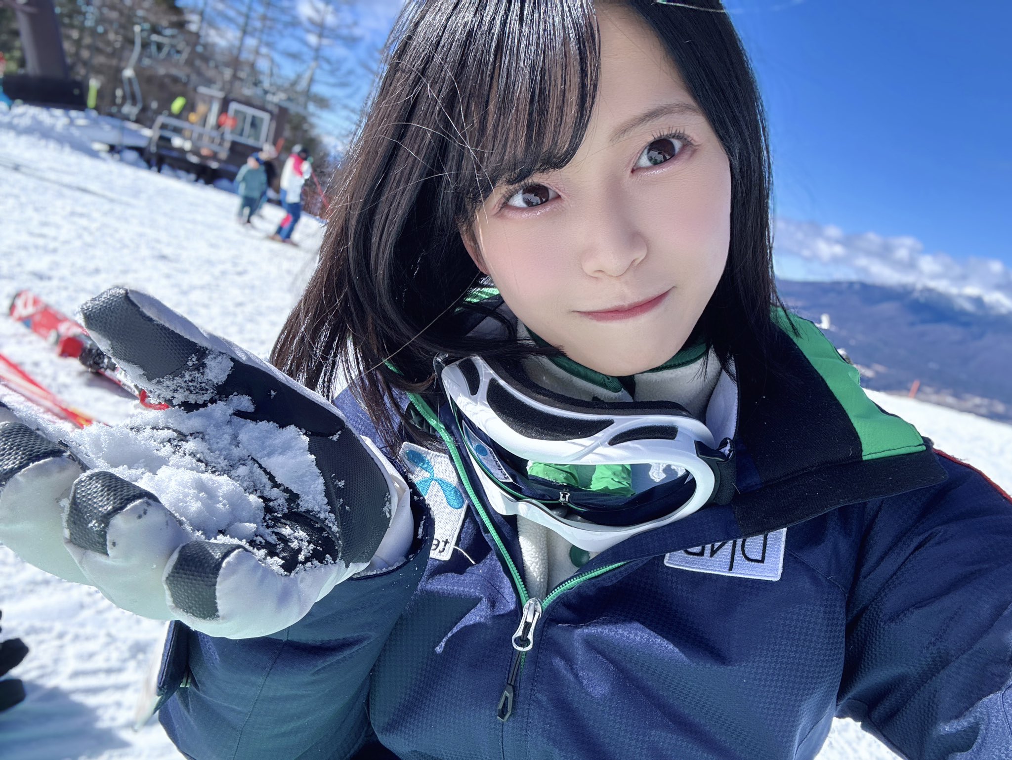 新井彩永(AKB48) on X: "ぜんぶ雪のせいだ。 https://t.co/mkQ7tCARHt" / X
