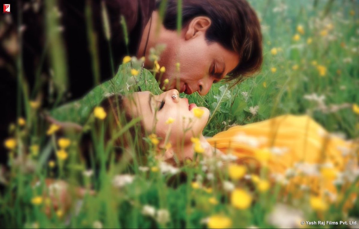 project_polis's tweet photo. New Piece Alert! 📢📢
Shraddha NV Sharma (@slowsandsays) revisits Veer Zaara upon its re-release in 2024 and makes sense of the nostalgia that underpins our desire to watch old Bollywood films in the cinema––namely, for a supposedly secular past. Is this nostalgia warranted?
Read her full piece here: 🔗
https://t.co/Rg9fR4jndT #VeerZaara #Bollywood #Nostalgia