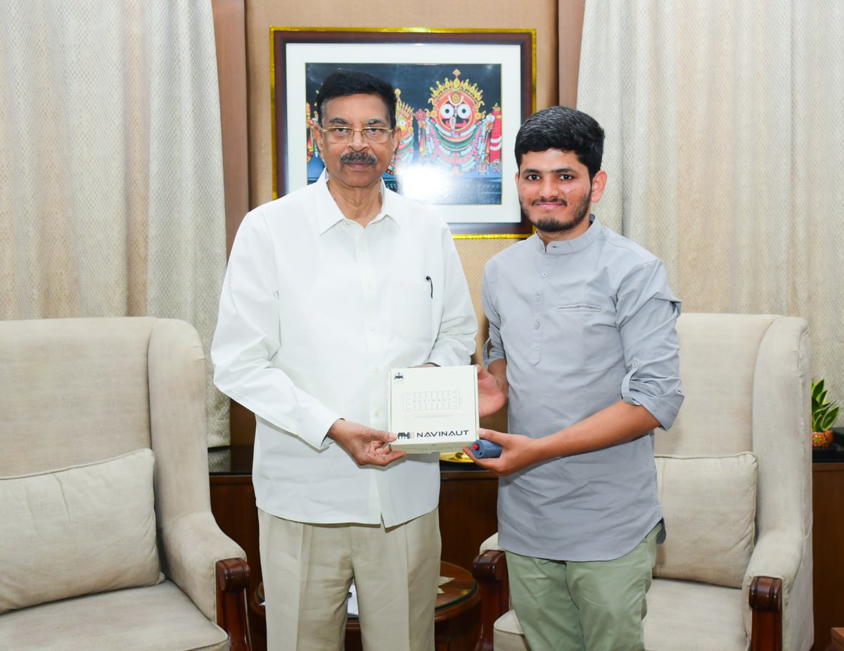 alieninovations's tweet photo. Honored to meet the Hon'ble Governor Shri
@DrHariBabuK at Raj Bhavan Odisha 
We, at @alieninovations had the incredible honor of meeting the Hon'ble Governor of Odisha, Shri Kambhampati Hari Babu, at Raj Bhavan Odisha. It was a truly inspiring opportunity to share our journey and the impact that we are creating.

Presenting NAVINAUT to the Hon'ble Governor was a remarkable experience. We had the privilege of showcasing how NAVINAUT is transforming mobility for the visually impaired, empowering them with greater independence and confidence.  

we deeply humbled and grateful for his support and encouragement as we continue our efforts to make a meaningful impact in Odisha, driving inclusion and accessibility for the visually impaired community.

@TAGIRERAVIKIRAN | @GovernorOdisha | @AICALEAP | @MSH_MeitY | @IKP_SciencePark | @AssistechF | @ikpeden | @ACIC_BMU | @NFB_voice

#Innovation #AssistiveTechnology #NAVINAUT #VisuallyImpaired #Empowerment #InclusiveTech #SocialImpact #Accessibility #Odisha #India