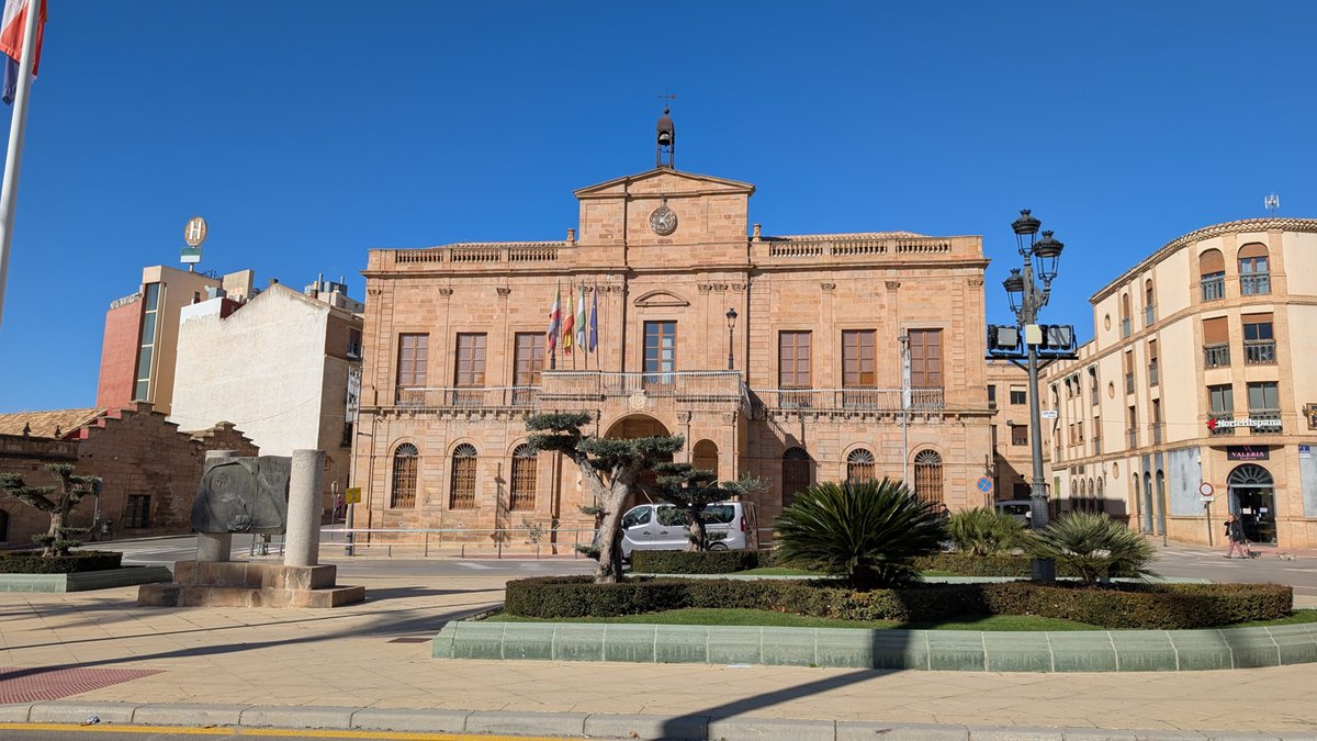 Descubre Linares: Un viaje por la historia y la minería

Linares, joya de la provincia de Jaén, te invita a sumergirte en un viaje a través del tiempo. Esta ciudad, marcada por su rica historia minera y su...

Leer más: turismocamper.es/descubre-linar… 

#Andalucía #DondeMurióManolete ...