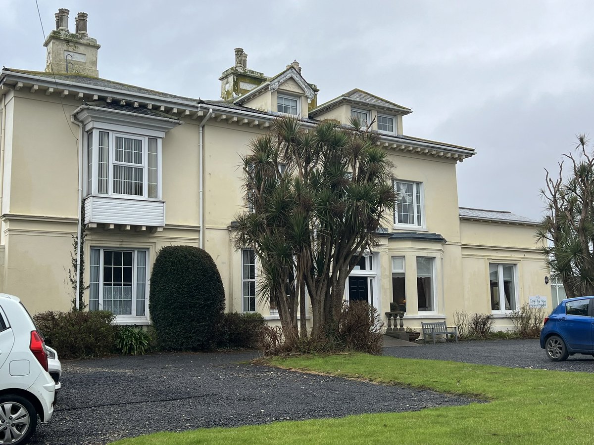 Anne Edwards tweet media