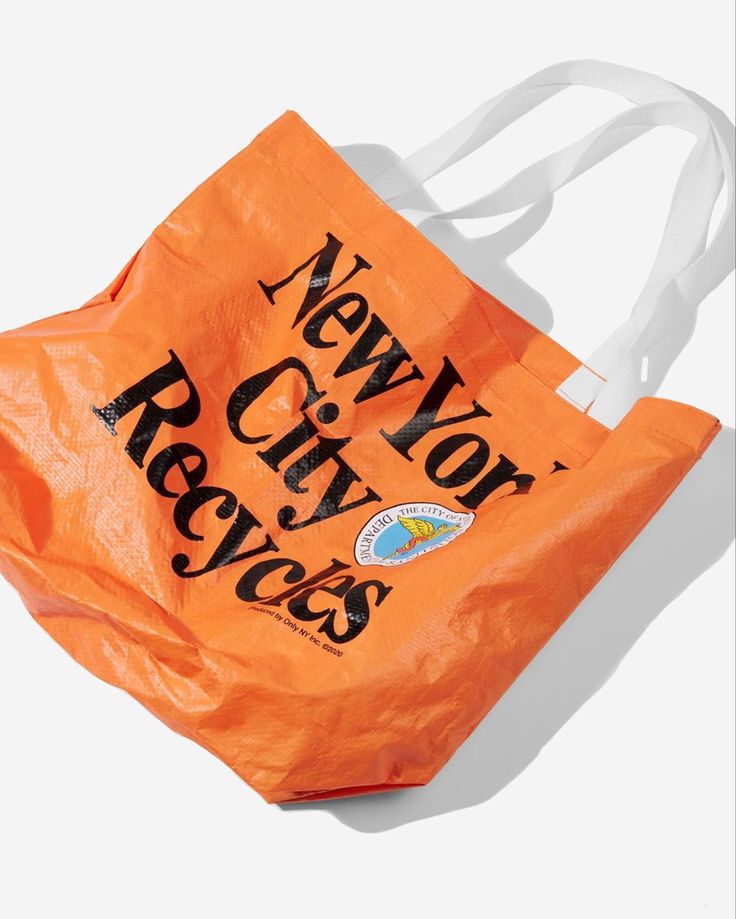 jdomito_'s tweet photo. These tote bags 👀 https://t.co/97cNp3Xx0p