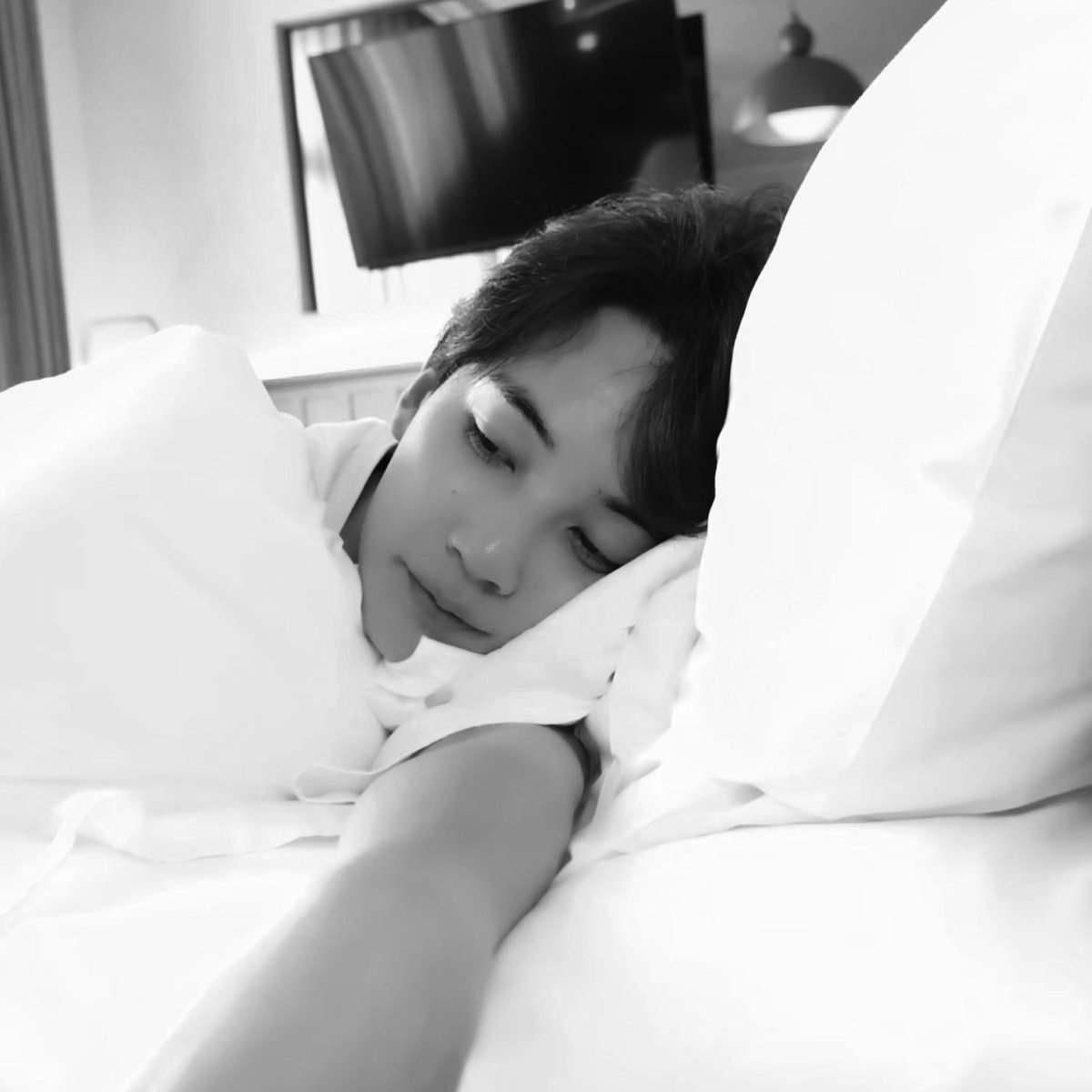 jeongcheolver's tweet photo. #jeongcheol au 🔞

—Tiago and Jayi universe 

It's their first night as husbands after being married for 4 years. https://t.co/HJAKGc8qzc