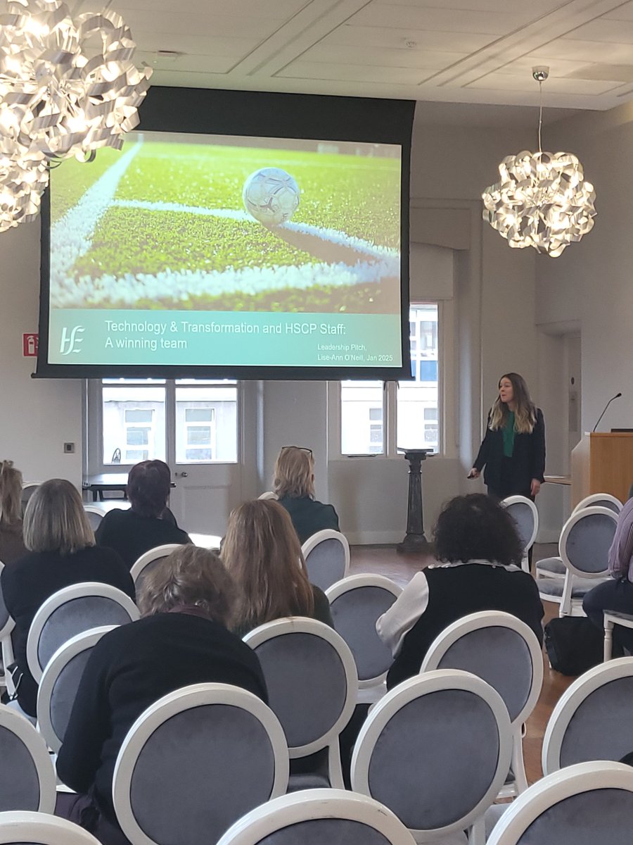 HSETandT's tweet photo. Some great pitches so far from participants👏 They are showcasing the knowledge and skills they've gained over the past 6 months working on the Leadership Programme.
#Leadership #FinalPitches #DigitalForCare
@jcwemyss @frthompson @MccallionDamien https://t.co/kh3VZwNXAM
