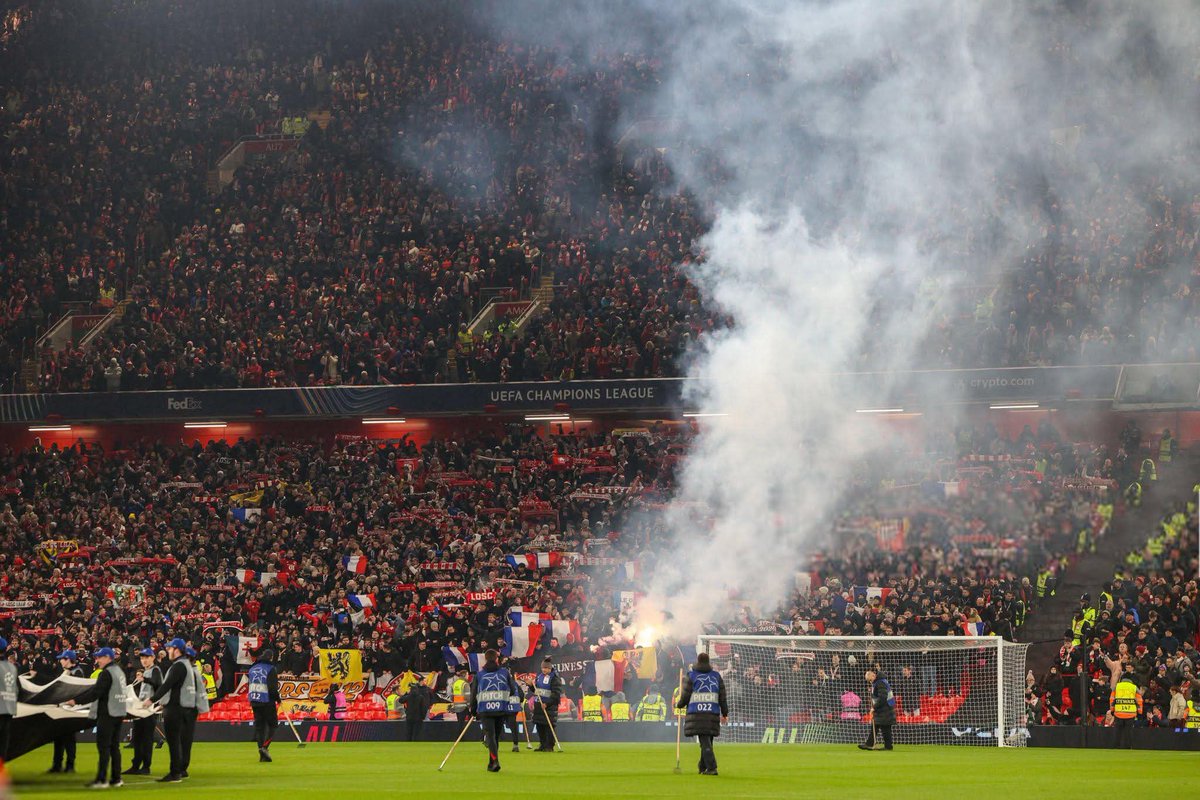 UltrasMadeinFR's tweet photo. ⚽️ Liverpool  - Lille (UCL) 
📢 Parcage Lillois à Liverpool !
📆 Mardi 21 janvier 2025
📸 UMF  

#LIVLOSC https://t.co/C2pi67wJIy