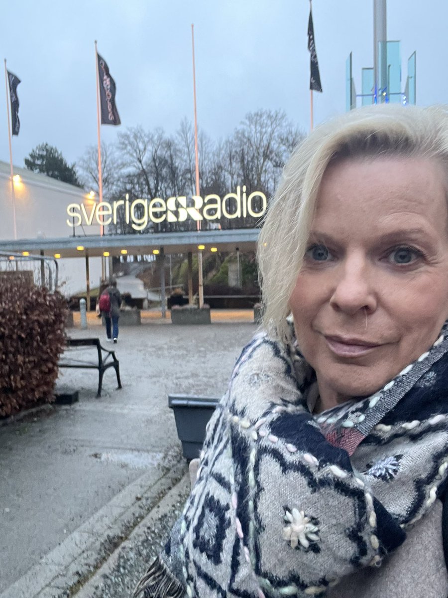Anna Wieslander (@annwieanna) on Twitter photo Started the morning with an long interview on public 🇸🇪 Radio <a href="/sverigesradio/">Sveriges Radio</a> for the podcast #Gräns on Trump and #Greenland. What are the #US inrerests in the #Arctic and the implications for Sweden as a new ally in #NATO? And more! Stay tuned! <a href="/claesaron/">Claes Aronsson</a> Started the morning with an long interview on public 🇸🇪 Radio <a href="/sverigesradio/">Sveriges Radio</a> for the podcast #Gräns on Trump and #Greenland. What are the #US inrerests in the #Arctic and the implications for Sweden as a new ally in #NATO? And more! Stay tuned! <a href="/claesaron/">Claes Aronsson</a>