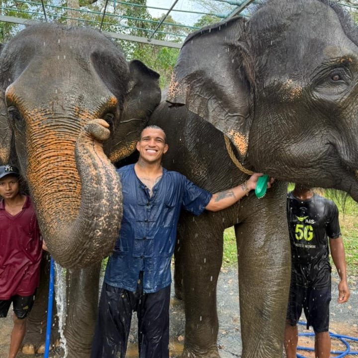 Charles 'DoBronxs' Oliveira tweet media