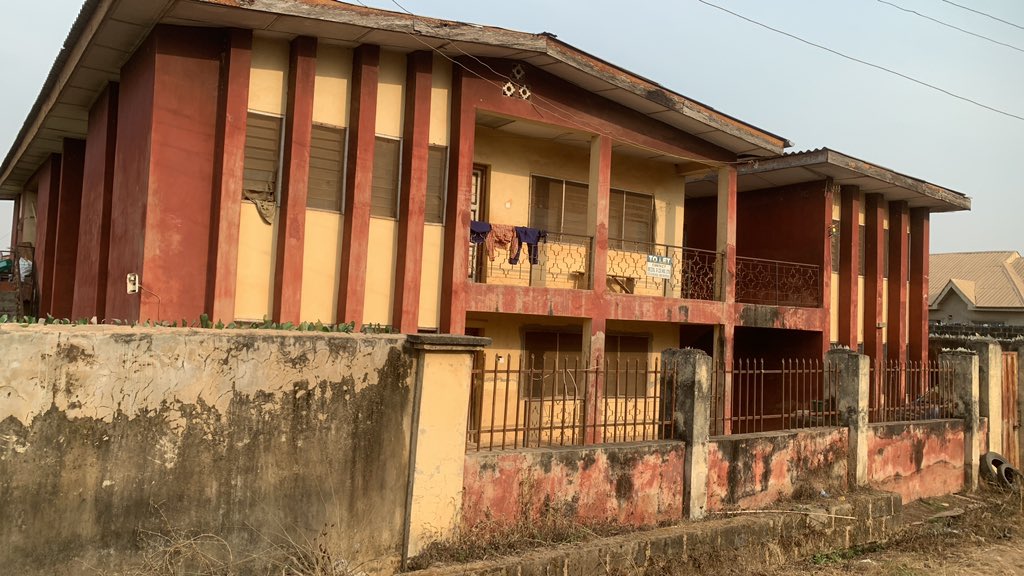 MoscoJingo101's tweet photo. Property For Sale ‼️🚨🚨
Location : Kuola Akala Express, Ibadan 
Price : Serious Buyer Should Dm 🤝
Available for inspection 24/7

#RedmiNote14launch #RedmiNote14Series #KENEDEYFORYOU #MoniePointHack #Hilda #Retired #PalmPay4BnPaid #Bayern #Trump #VINE #LouisVuitton #Rodrygo https://t.co/bxM6nSmFug