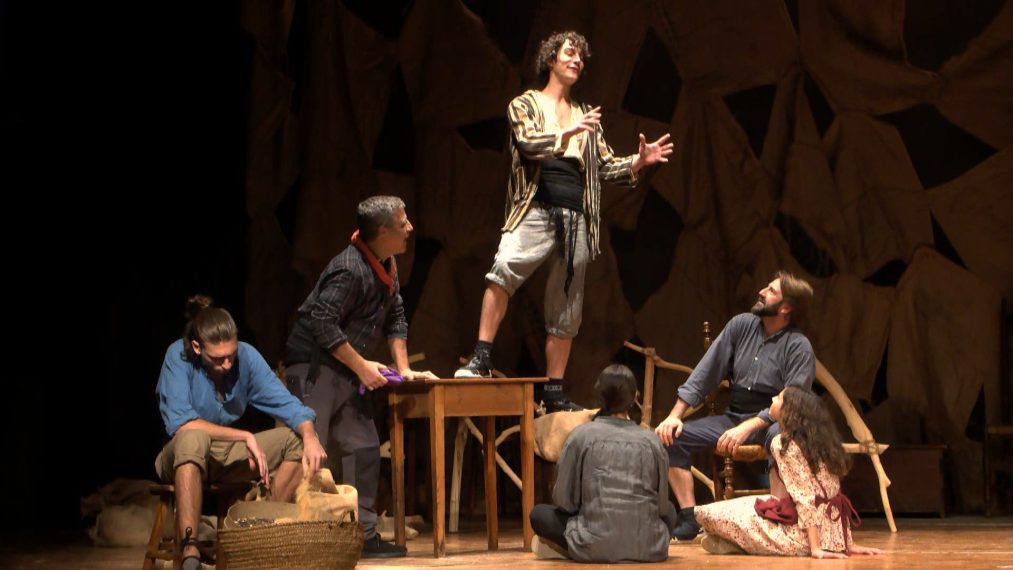 CanalTerrassa's tweet image. 🎭| Arranca la 51a edició del Premi Ciutat de #Terrassa de #Teatre

🎦Assistim a l'assaig de #TerraBaixa, amb què @qollunaka obre el cicle terrassadigital.cat/arranca-la-51a… #culturatrs