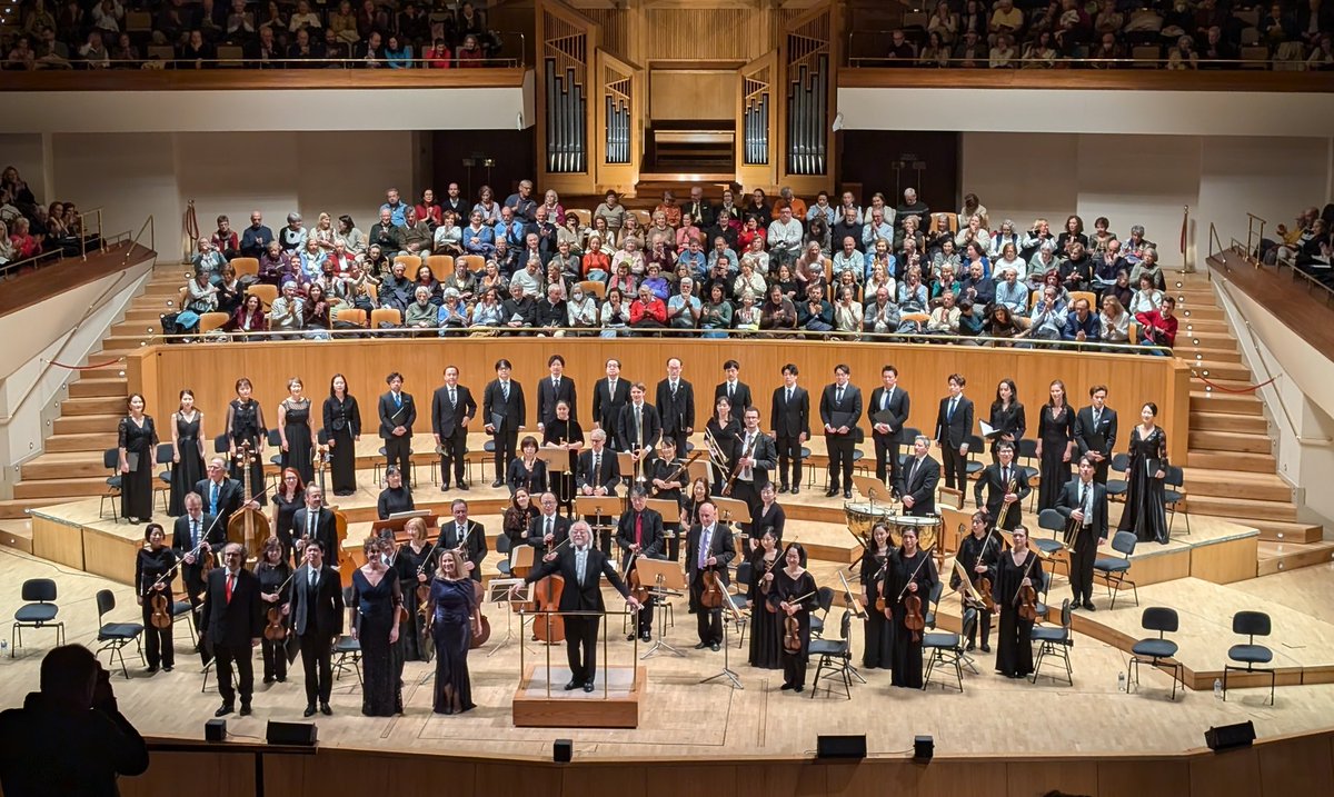 bach_collegiumE's tweet photo. 🇪🇸Day5 The performance in Madrid, Spain has finished! Performances by #MasaakiSuzuki and #MasatoSuzuki, the whole venue was filled with heartfelt Mozart's music🎶 Thank you very much for coming to our concert!
#BCJEUTour2025 https://t.co/ji6MhvX19O