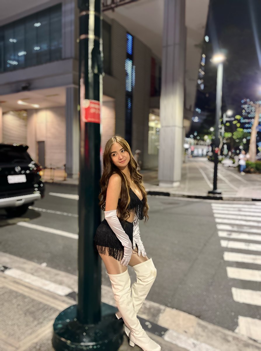 akiibebe's tweet photo. BUTI NA LANG KINAKAYA PA NG GANDA KO LAHAT NG PAGOD 😂🤣

MAGANDANG GABI SA INYONG LAHAT! 💕

#AkiMitu https://t.co/3y5p5gVgIY