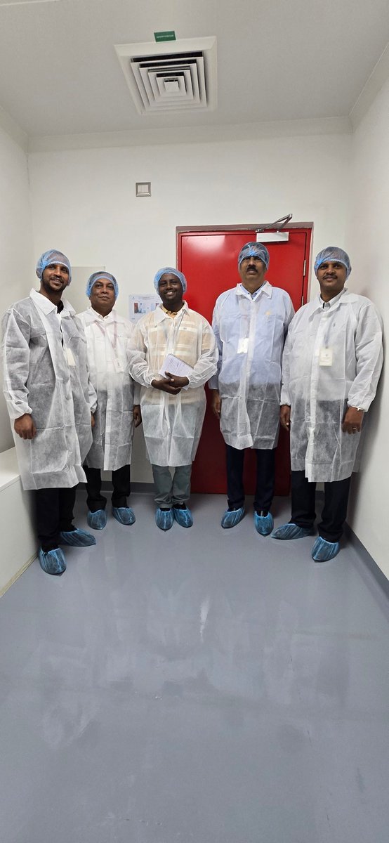 afeworkkassu's tweet photo. Our visit to #SapigenBiologix demonstrated India's 🇮🇳 initiatives on "#InnovationToTransformation: #TransformingIdeasIntoImpact &amp; #DreamsIntoReality. 

Opportunities to #ShieldVax 🇪🇹 on vaccine #TT, #HRD, R&amp;D via long-term partnerships.

@FMoHealth 
@mfaethiopia 
@DrKrishnaMElla https://t.co/dMib1tkXH3