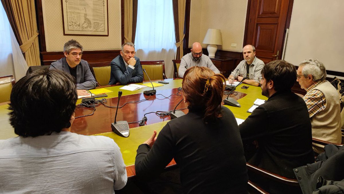 Enrique Santiago tweet media